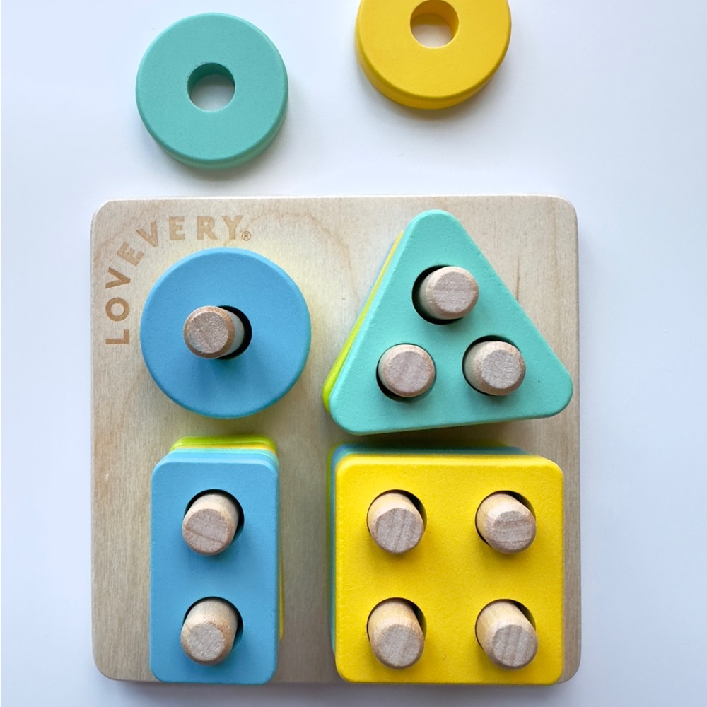 Lovevery Wooden Sort & Stack Peg Puzzle